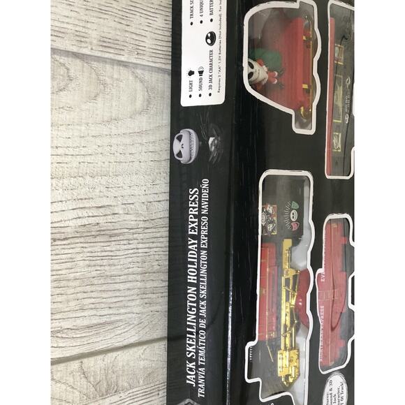 Jack Skellington Holiday Christmas Train Set, Battery Powered New In Box 12 Pc - Picture 5 of 7